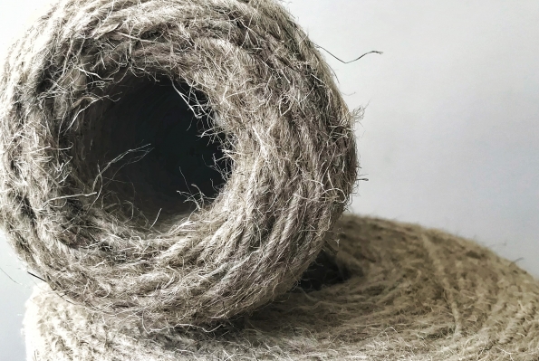 hemp twine-95f3aa717597e84c36d213f84ba3f3f4.jpg